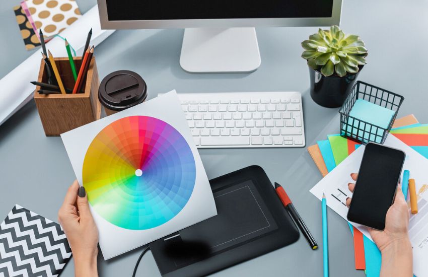 Mengekspresikan Warna dari Desain kepada Pelanggan melalui Teori Warna